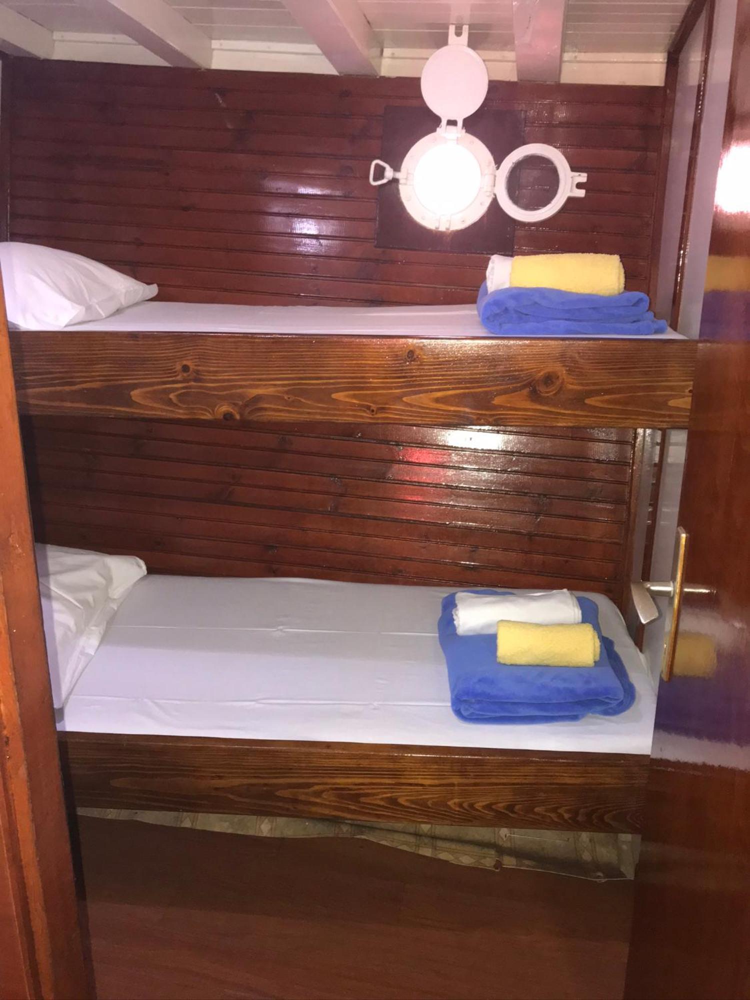 Rhythm Floating Accom - Split Hotell Eksteriør bilde